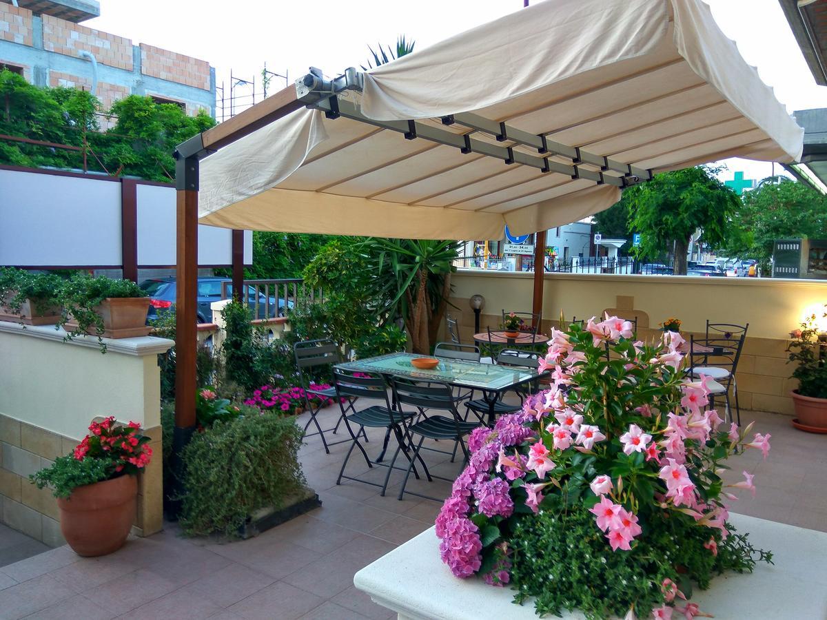 Bed and Breakfast Le Camelie Marina di Ginosa Exterior foto